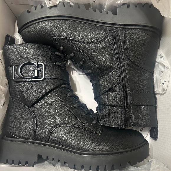 Guess Shoes - Guess combat boots